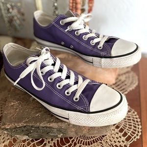 Purple Converse Woman’s 9 Men’s 7